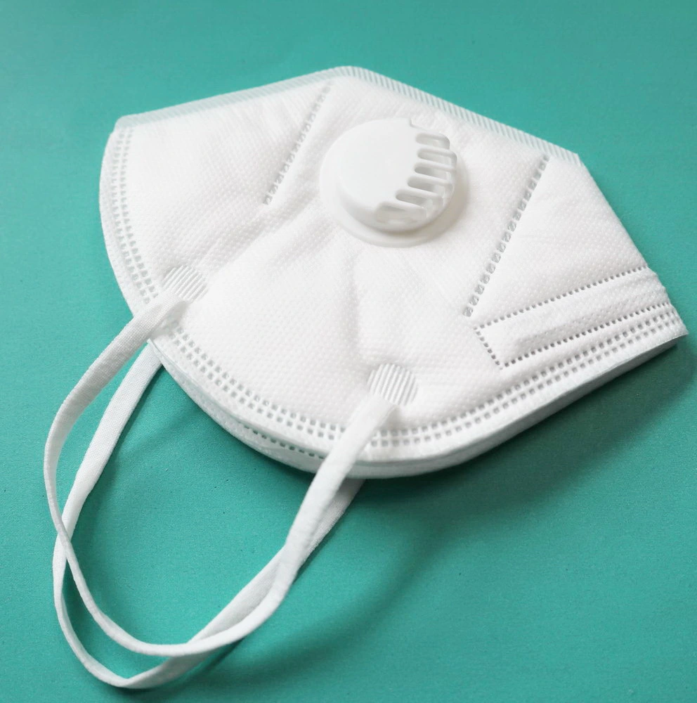 Kn95 (N95 or FFP2) Face Mask with a Breathing Valve Disposable Dust Filter Mask Melt Blown Cloth